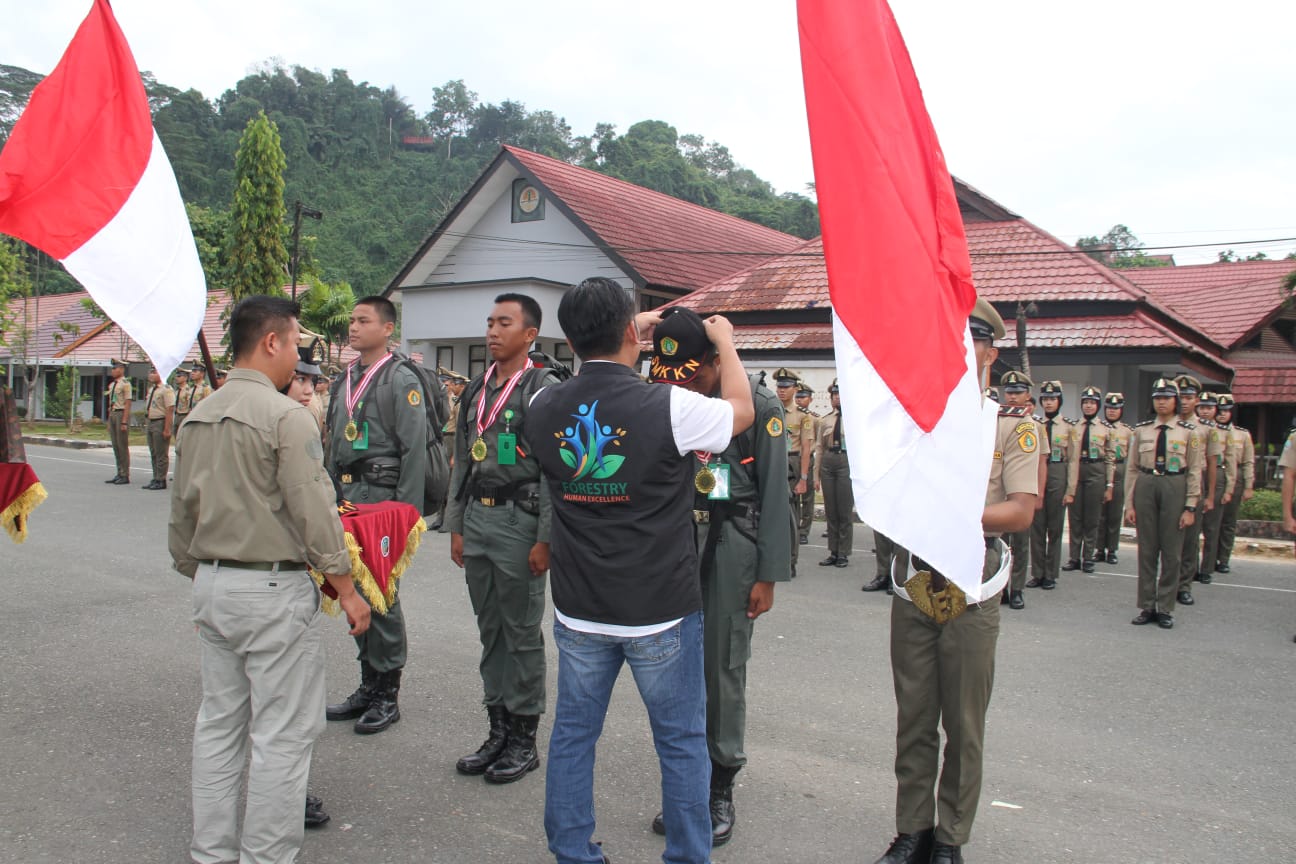 proses pelepasan smk kehutanan negeri samarinda