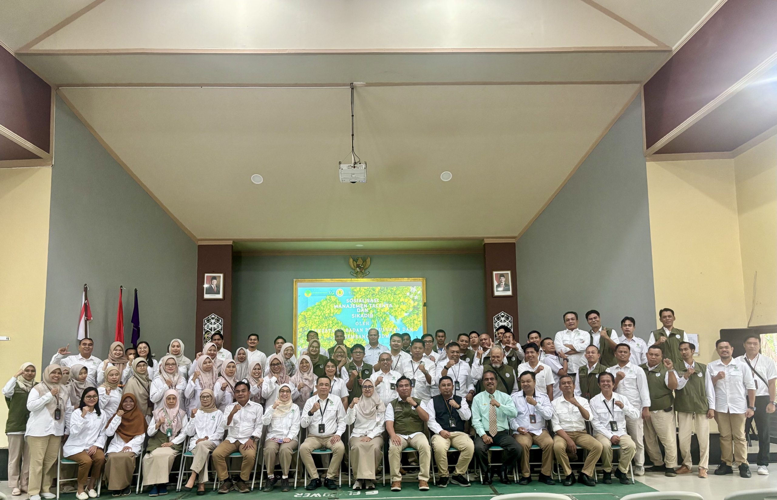 Foto Bersama dengan smkkn samarinda dan balai p2sdm wilayah samarinda